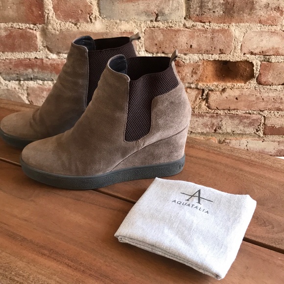 aquatalia wedge bootie